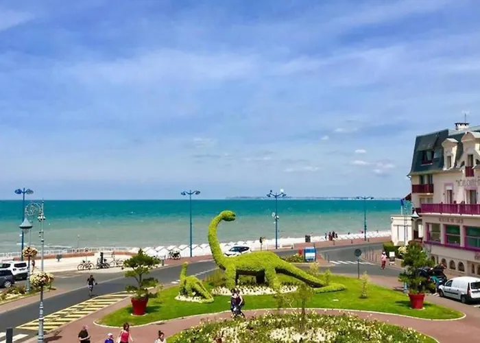 Appartement Agreable Avec Balcon Et Parking Proche - Fr-1-712-43 *