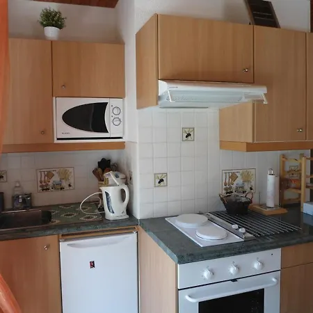 Agreable Avec Balcon Et Parking Proche - Fr-1-712-43 Apartment *